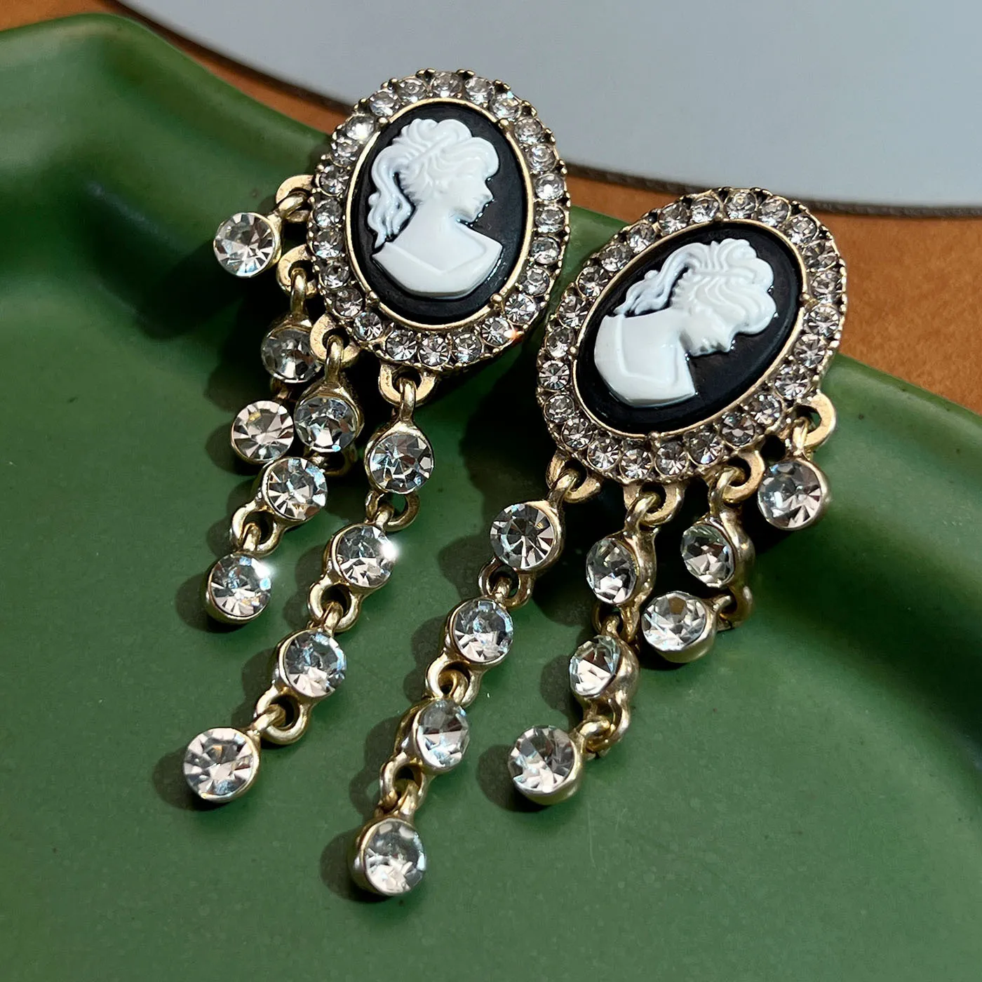 Vintage Cameo Portrait Tassel Drop Earrings Gold Plated Brass Full Cubic Zirconia Retro Cold Wind Women Ear Jewelry