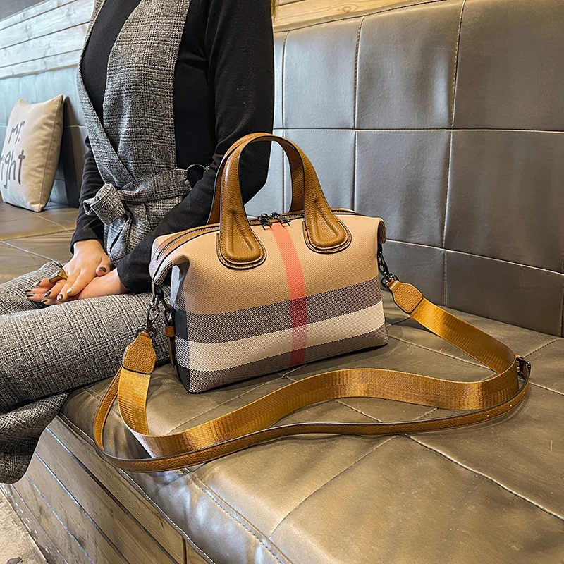 Bag Women 2024 New Striped Designer Handbags And Purses Fashion Brown PVC Leather Shoulder Bag Wide Strap Shopper Lady Handbag