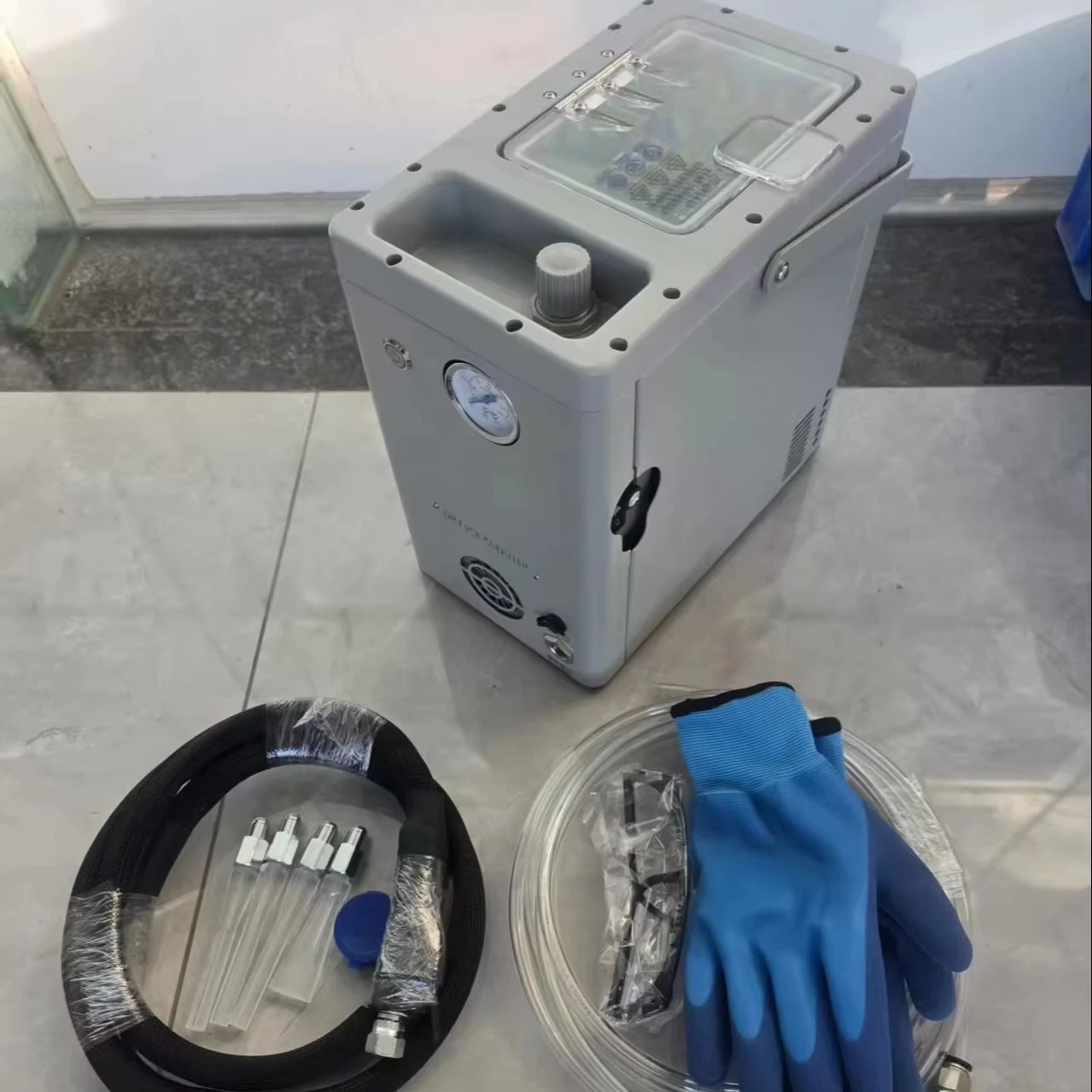 

Mini Dry Ice Cleaning Machine New Design Dry Ice Blaster