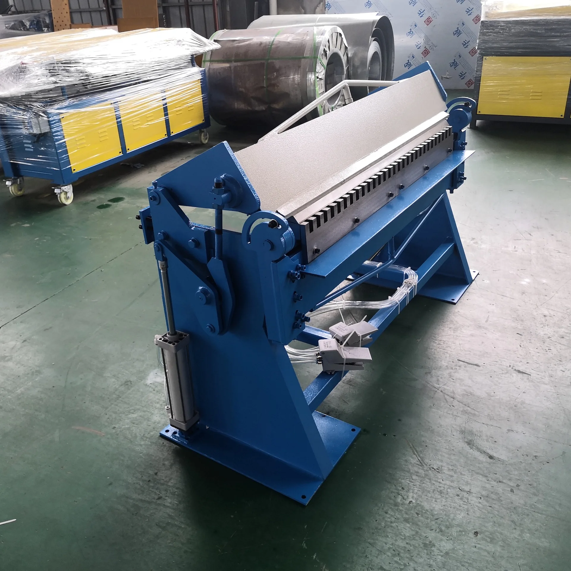 Wyprzedaż Wyprzedaż Giętarka do blachy