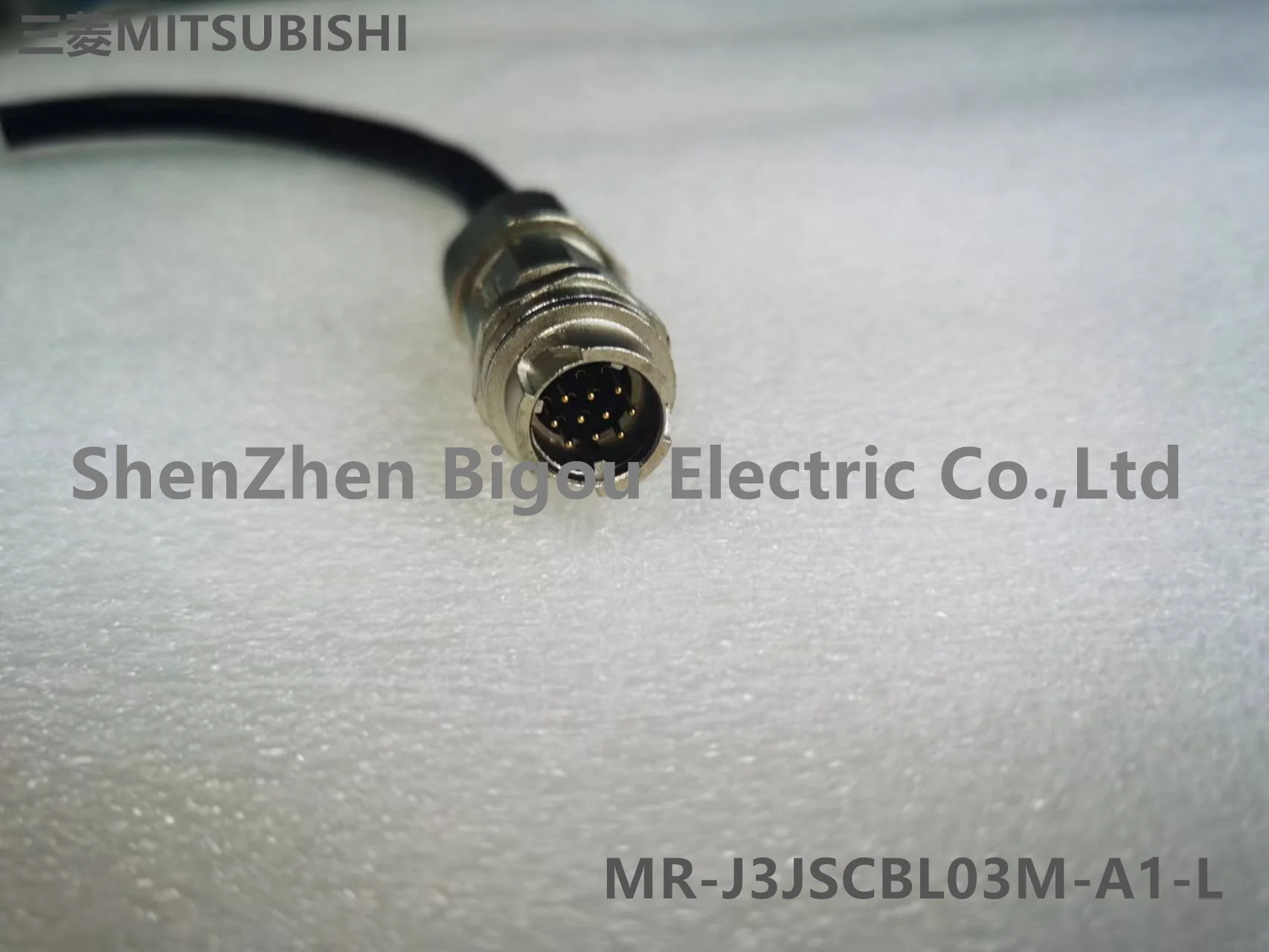 

MR-J3JSCBL03M-A1-L /Mitsubishi servo motor /signal power/ brake control cable