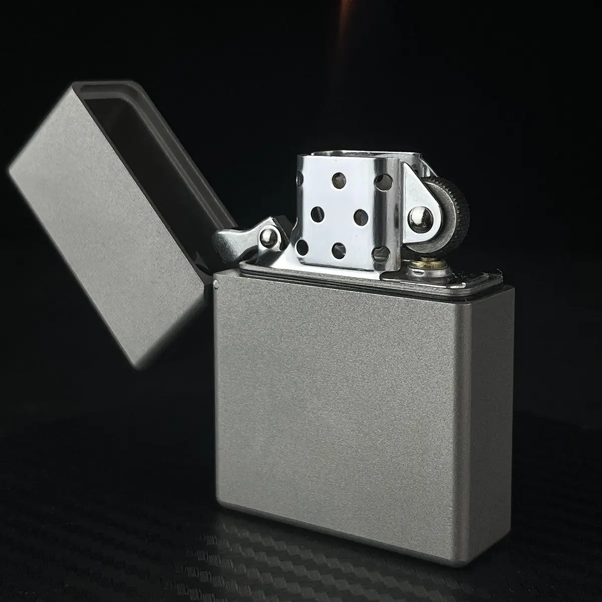 

Titanium Alloy Steel Cannon Kerosine Lighter Armor Windproof Hardness High Light Weight Old-fashioned Grinding Wheel Men's Gift