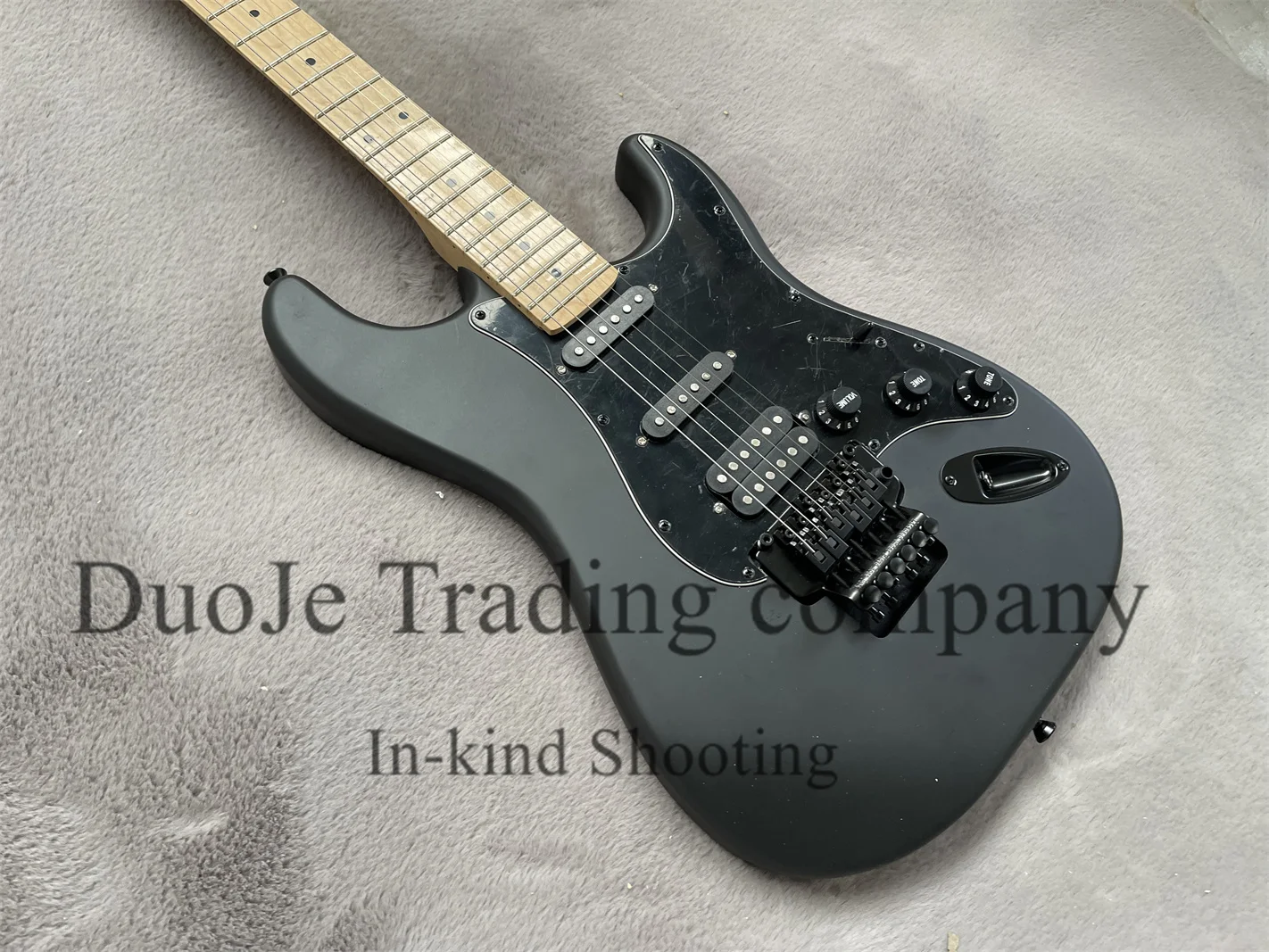 Matte black electric guitar Tremolo Bridge SSH pickup Black guard 6-string guitar Maple neck basswood body