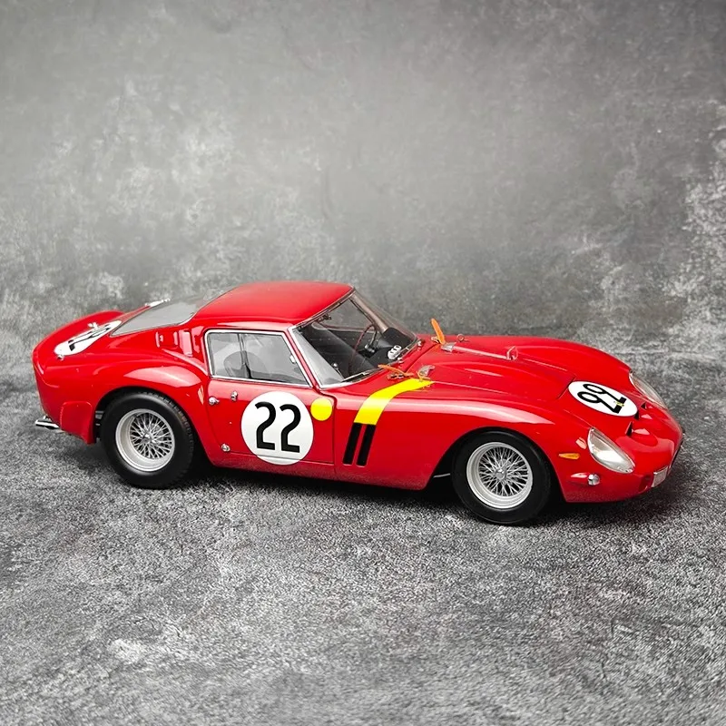 Kyosho-Modèle de voiture Ferrari 250GTO en alliage, modèle de simulation, voitures d'affichage, collection en édition limitée, cadeau d'anniversaire pour garçon, 1/18