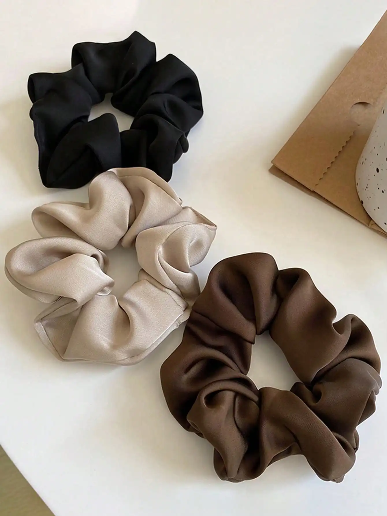 

1pc Women's Minimalist Silk Satin Hair Tie – Vintage French Style (Black/White/Khaki), Fits Ponytails/Buns & Daily Wear