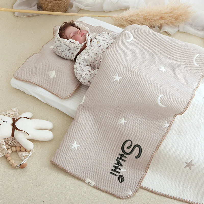 Personalized Double sided Jacquard Cotton Handmade Baby Blanket Baby Gift Gift Newborn Moon Star Blanket Baby Cover Blanket