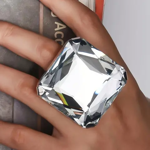 असाधारण महिलाओं के लिए विशाल अतिरंजित स्क्वायर क्रिस्टल बड़ी अंगूठी चमकदार बड़ी पत्थर की अंगूठी अंगूठे आभूषण 8 best sales बड़े आकार की अंगूठी - №1