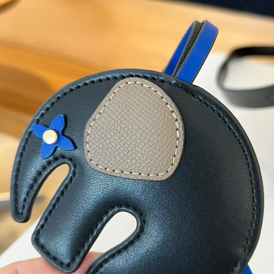 Genuine Leather Elephant  Keychain with Lanyard Fashion Bag Pendant Exquisite High-end Car Hanging Ornaments