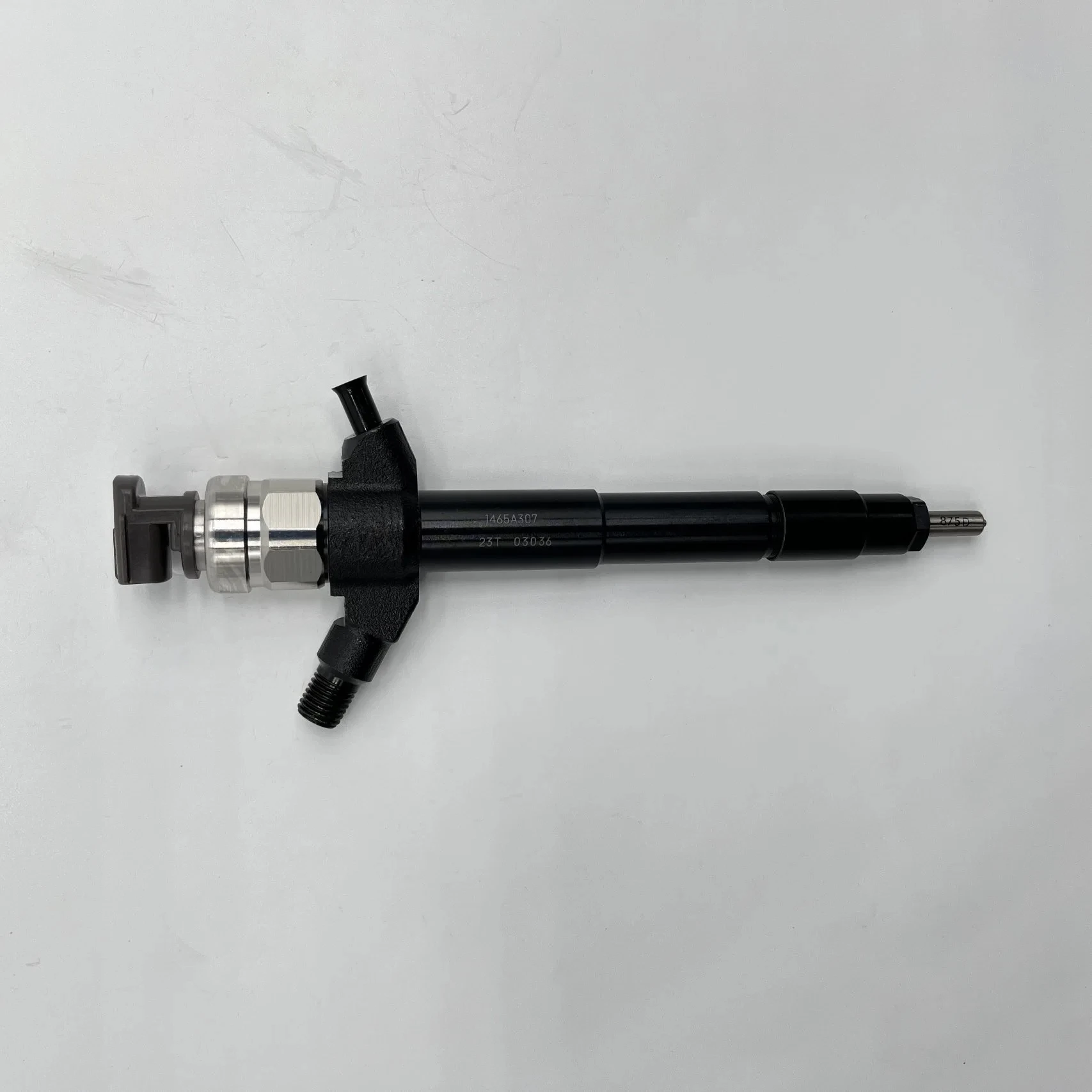 For Denso Mitsubishi Pajero 3.2 d 4M41  Di-D Fuel Injector 095000-8110 1465A307