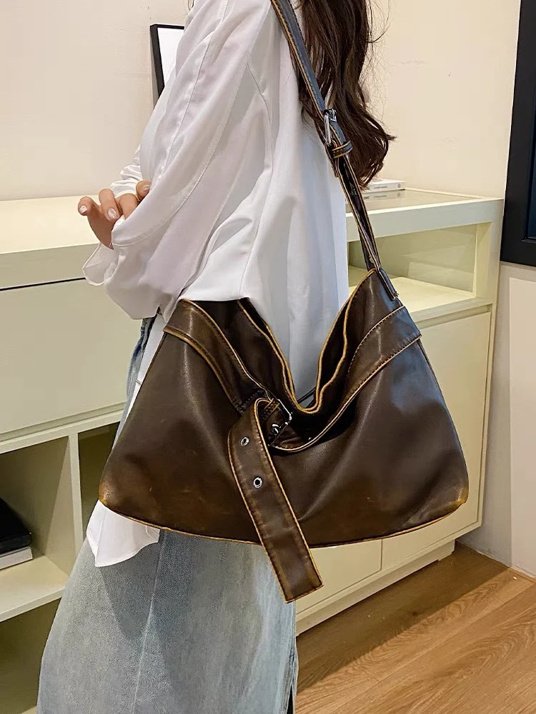 Vintage Belts Design Women Shoulder Bags Washed Pu Leather Crossbody Bag Large Capacity Tote Bag Trend Y2K Motorcycle Sac 2024