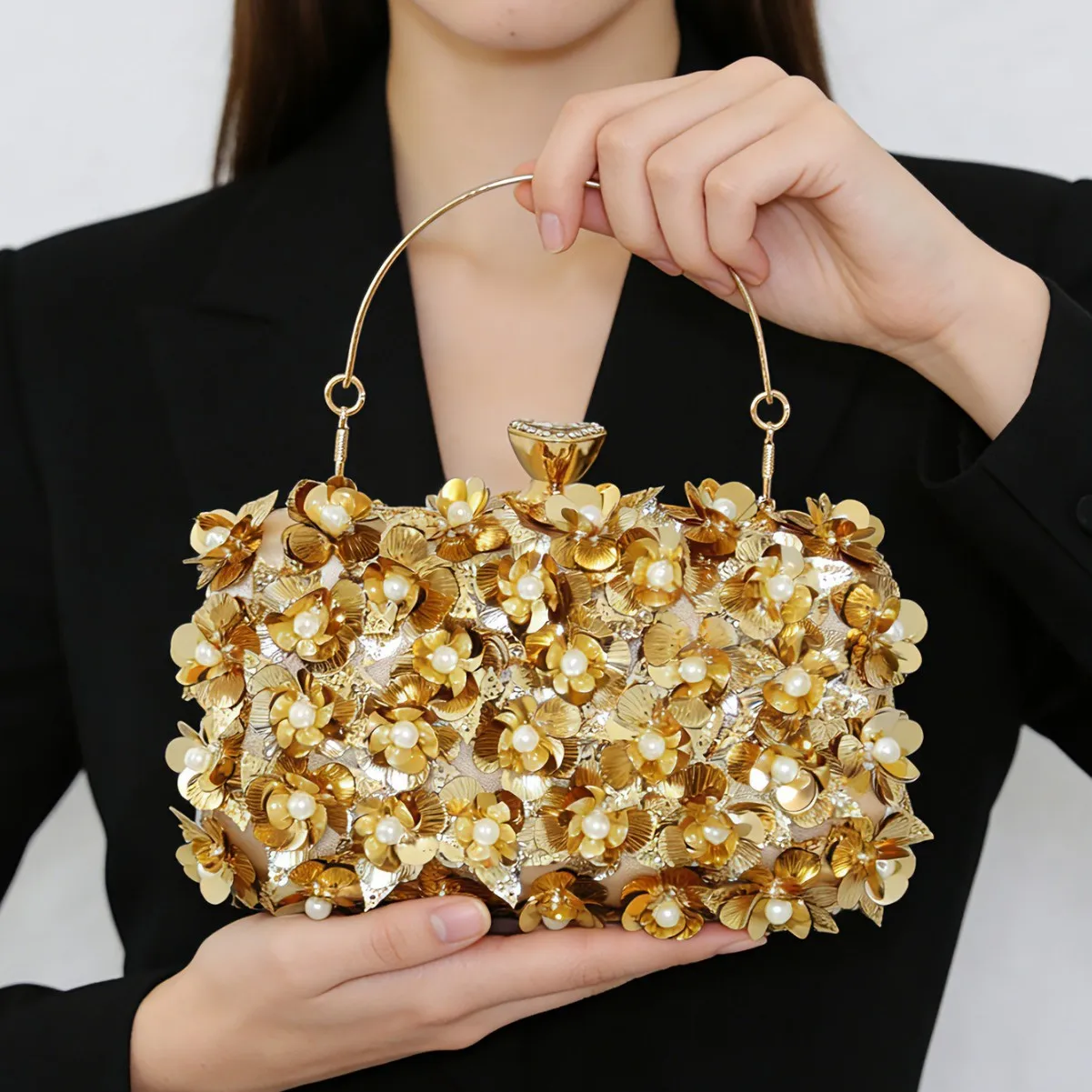 

New Fashion Dinner Bag Handmade Sequin Beaded Dress Bag Pearl Ladies Handbag Shoulder Bag Chain
