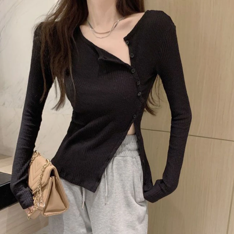 T-shirts Women Side Slit Design Autumn New Chic Simple Button Graceful Korean Style Female Tops Leisure Daily Comfortable Ins