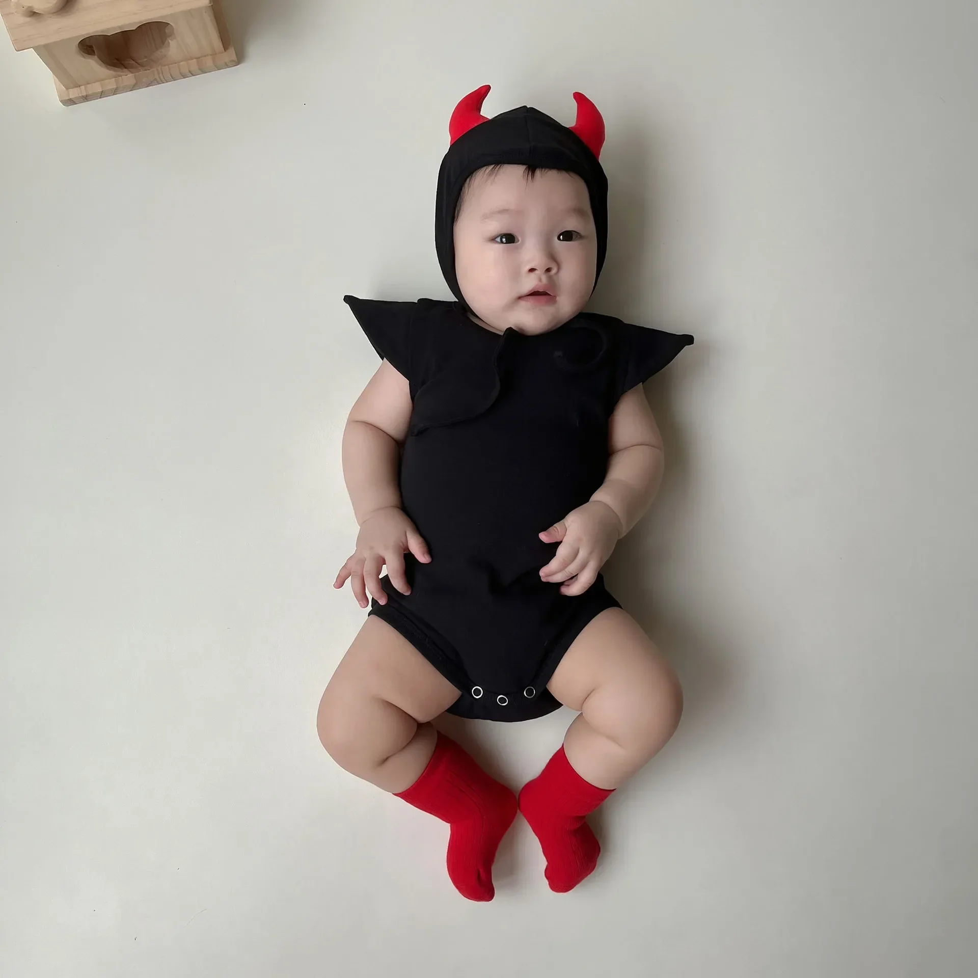 

Baby Romper Newborn Kids Halloween Cosplay Clothes Cute 2 PCS Devil Bat Cotton Jumpsuits+Hat Set