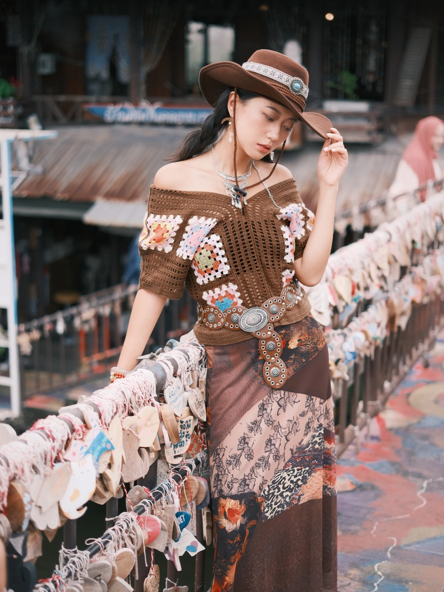 

Вязаный крючком топ-накидка в стиле ретро с узором «бабушкина сетка», с коротким рукавом, на одно плечо, два варианта ношения, для отпуска, ажурный