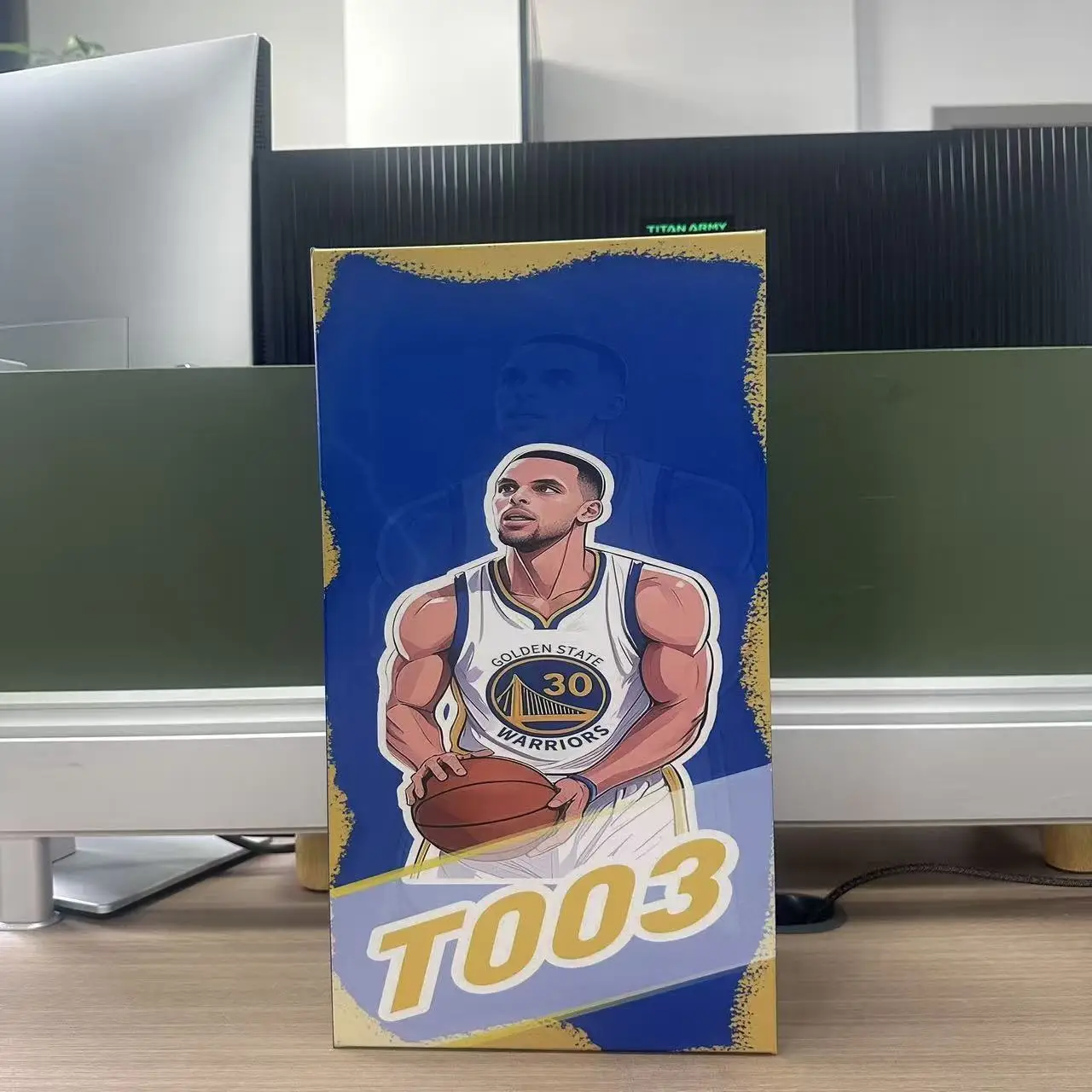 

Коллекционная баскетбольная фигурка солдата DD Toys Curry T003