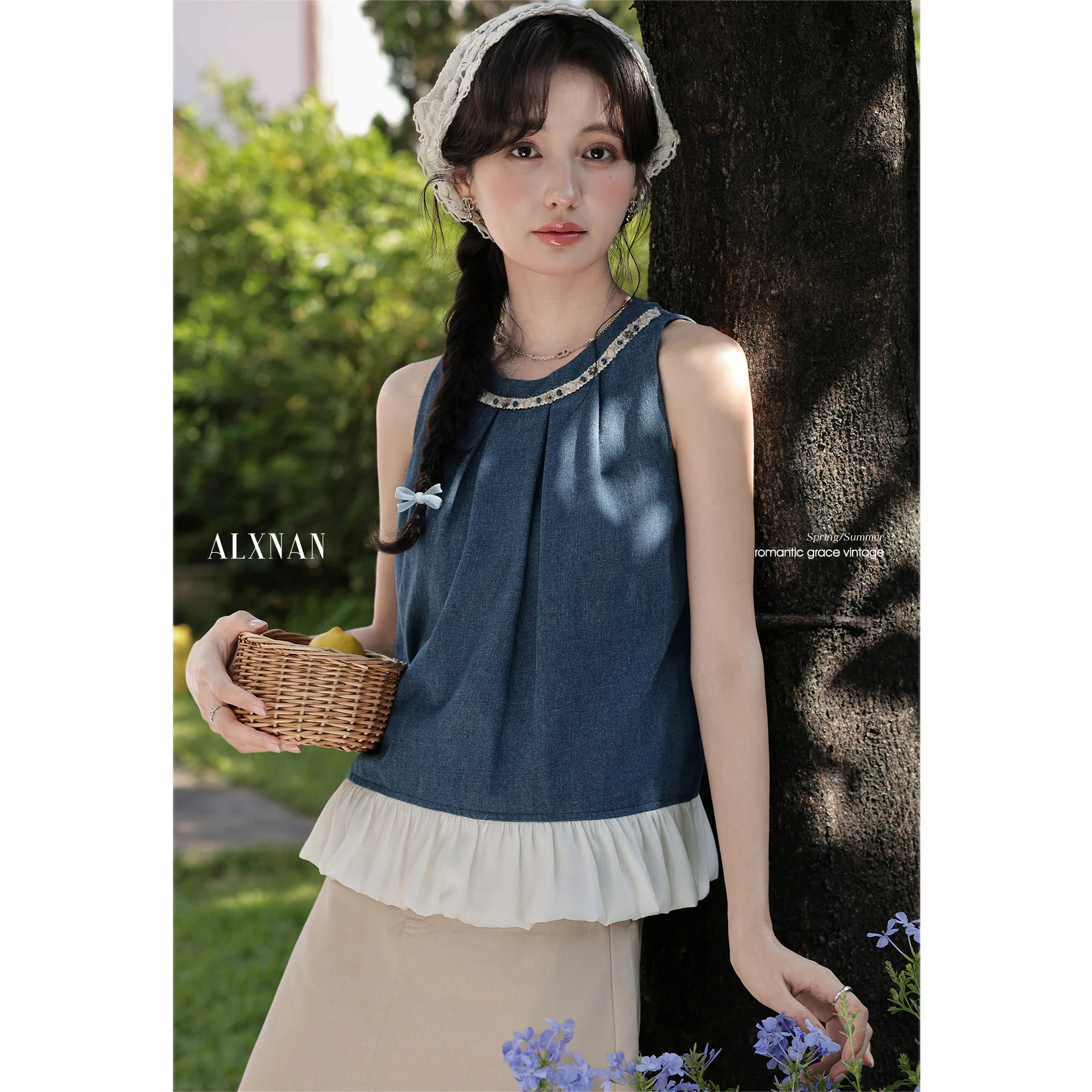 

ALXNAN Women's Sleeveless Top Elegant Sweet Loose-fit Tank Tops Summer Blue Denim Casual Beach Holiday Female Clothing L55959