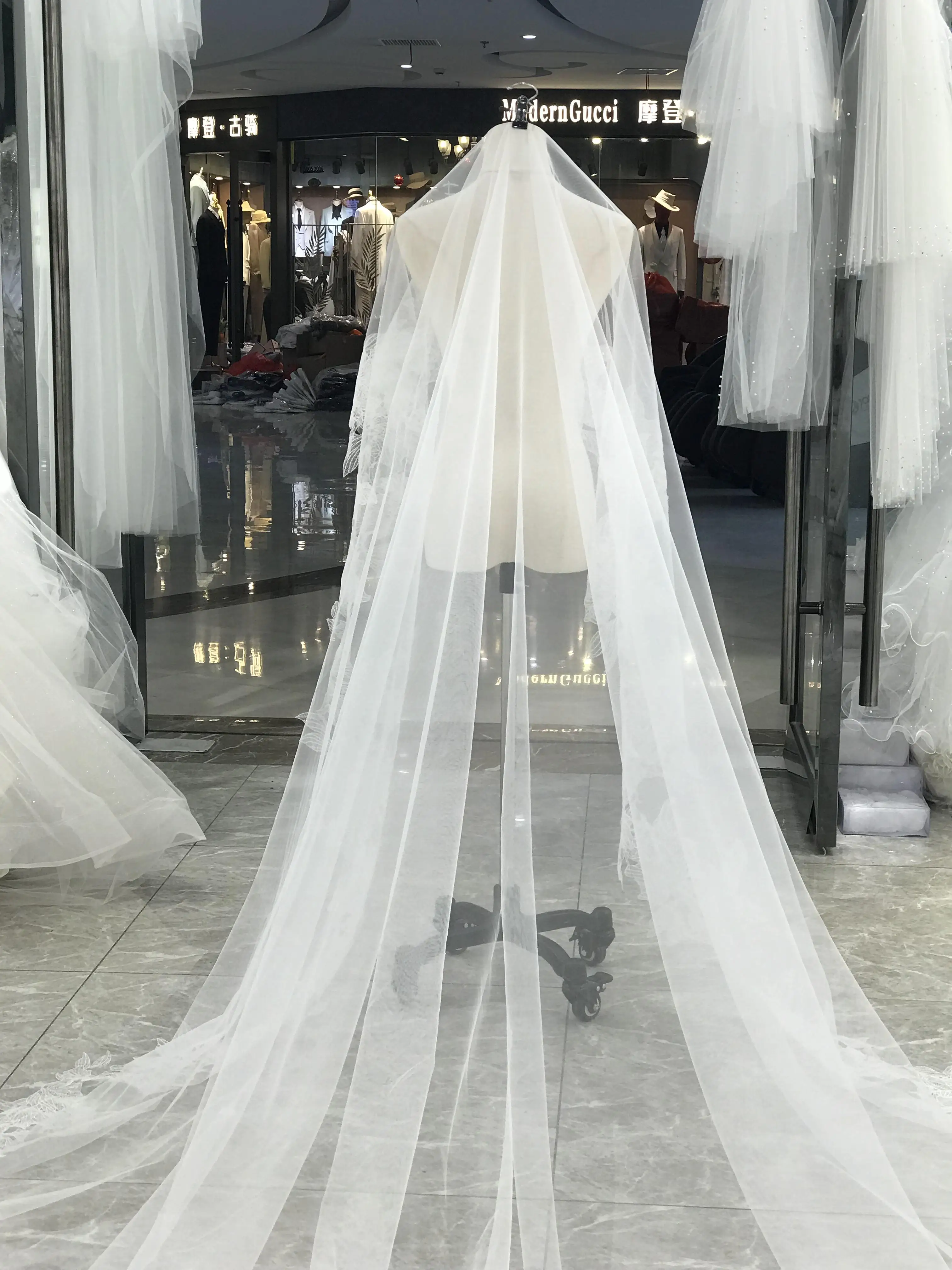 Kisswhite longos véus nupciais com miçangas de renda e cristais, 3x4 metros, novo, 2