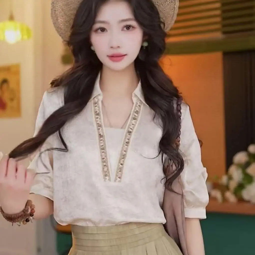 

Retro Pleated Short Sleeve Blouse Women 2025 Summer New Style Loose Elegant Top