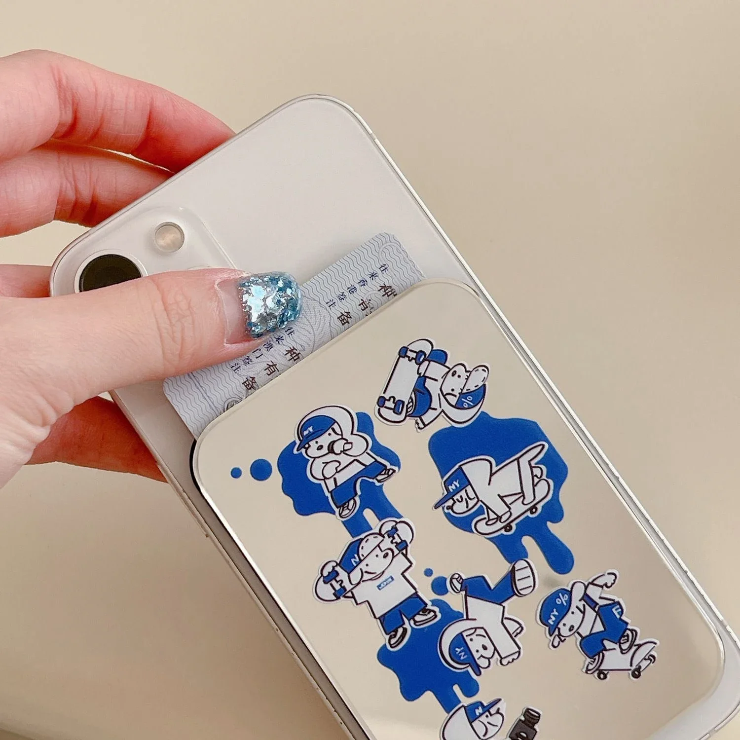 

Multiple Creative Black Silver Magnetic Folding Phone Stand for IPhone 12 13 14 15 16 17 Pro Max Holder Mount Support for S25U