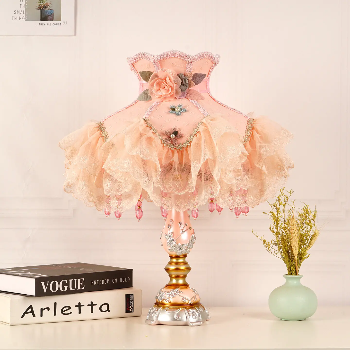 European lace engraved wedding gift room decoration bedroom bedside lamp creative home warm romantic retro desk lamp