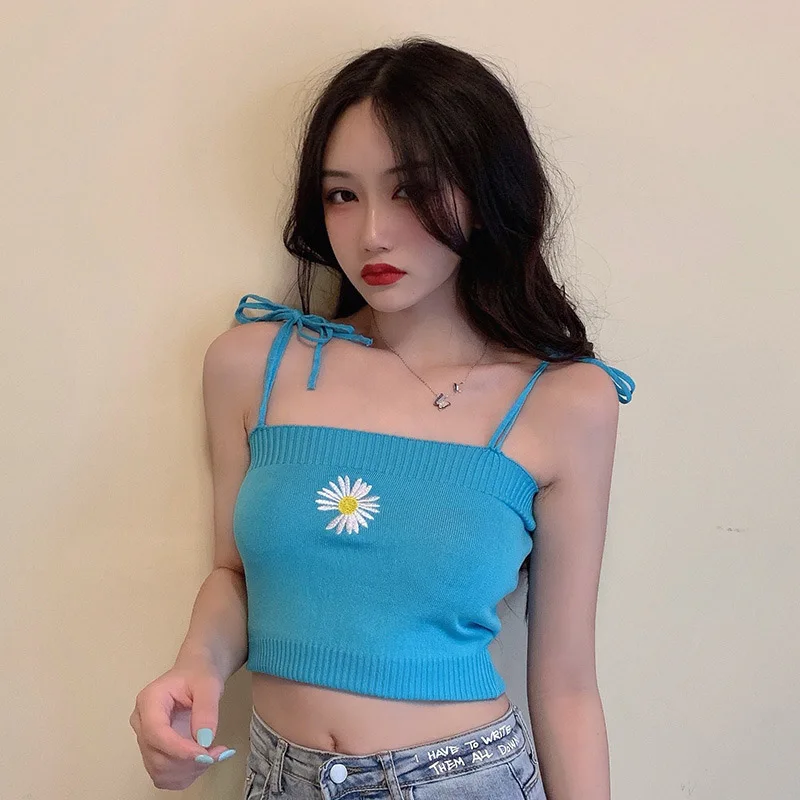 Women's Embroidery Daisy Knitted Crop Top, Korean Crop Top, Knitted Vest, Flower Embroidery