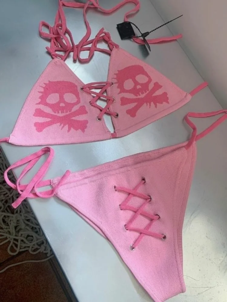 Japanische Subkultur Gothic Dark Punk Skull Print Bikini American Retro Spicy Girl Sexy Bikini Strap hängender Hals Badeanzug BH