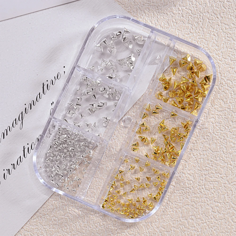 150-160 stuks Gemengd Goud Zilver Zwart Klinknagel Nagelbedels Y2K Punk Stijl Mini Studs Nagelaccessoires 3D Retro Legering Spike Nail Decor