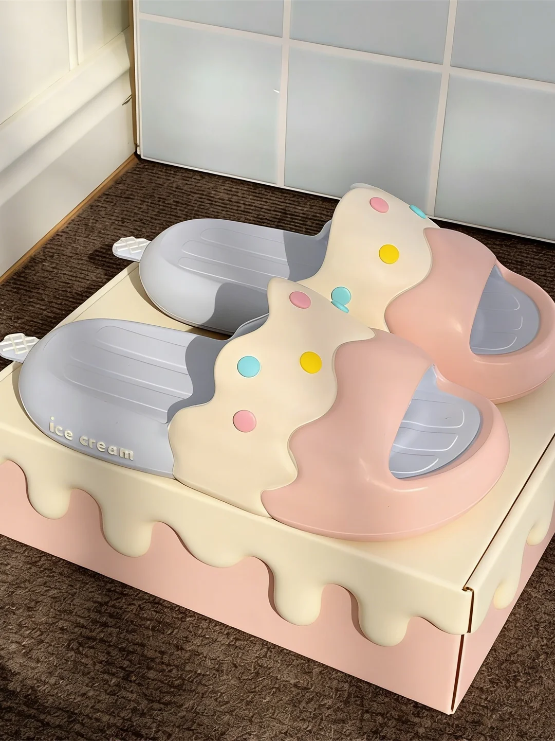 

Cute Ice Cr Slippers for Women Home Beach Outdoor Wear Anti-Slip EVA Fun Summer Sandals Breathable Comfortable Slip-On oes