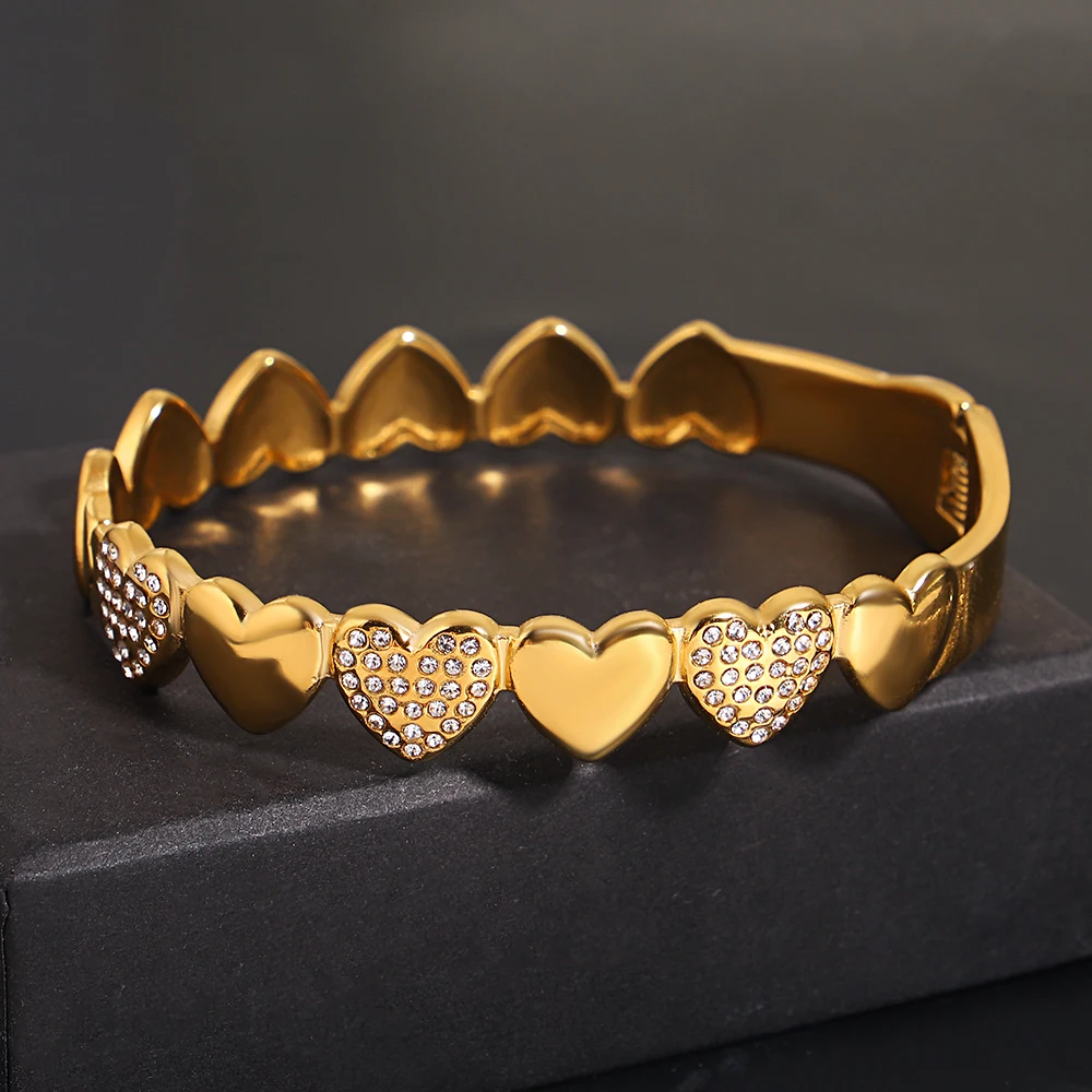 

DODOHAO Full Lover Heart Crystal Wraps Bangles For Women Romantic Gold/Silver Color Bracelets Stainess Steel Fashion Jewelry