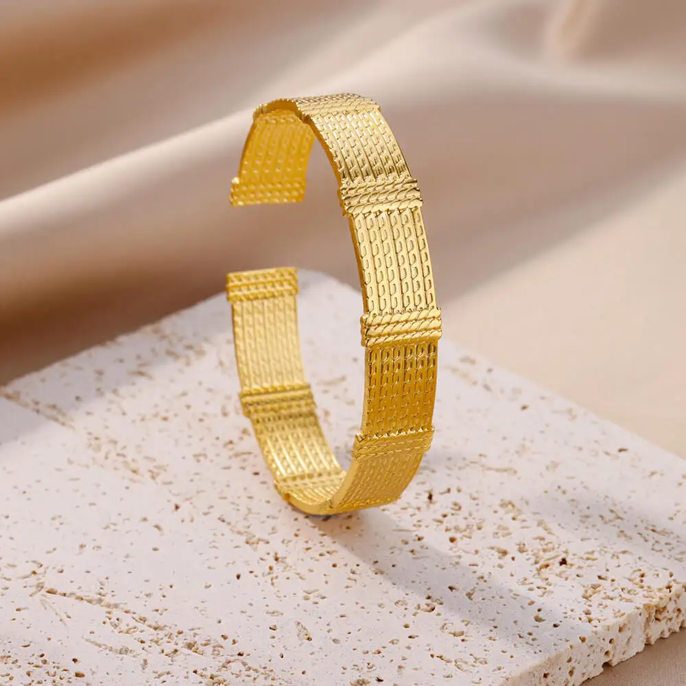 Retro Bangle Bracelet for Women Gold Color Stainless Steel Bracelet Bangles 2024 Luxury Couple Jewelry Freeshipping pulseras view 5