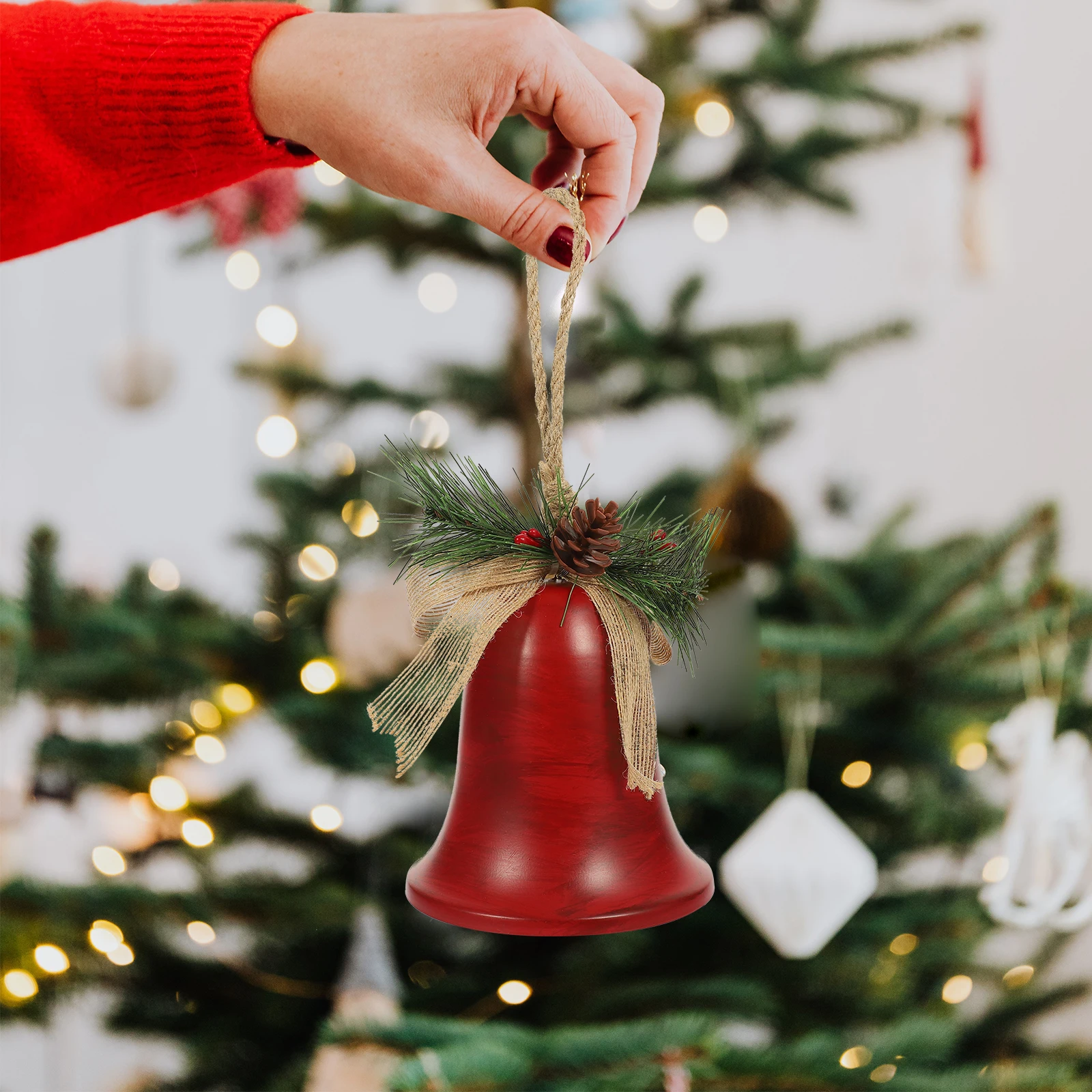 

Festive Metal Bell Pendant Christmas Ornament for Xmas Tree Decor Holiday Hanging Festival Party Decoration Home Interior