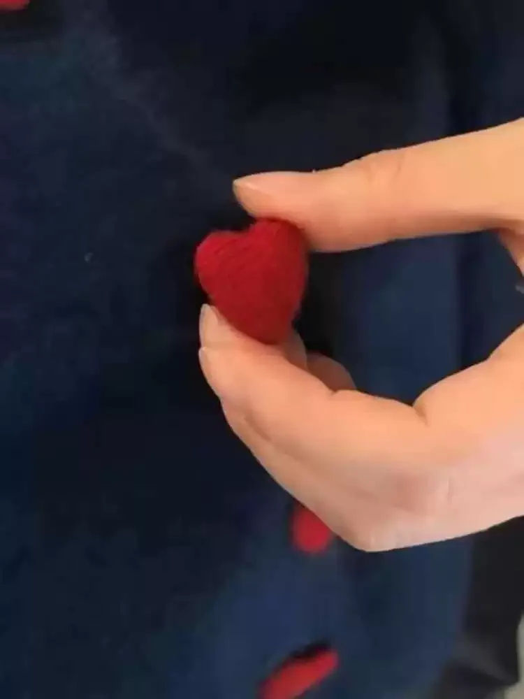 Korean Version Heart Button Sweater 2025 Spring Autumn New Long Sleeved O-neck Jacket Women's Versatile Loose Knit Cardigan Top