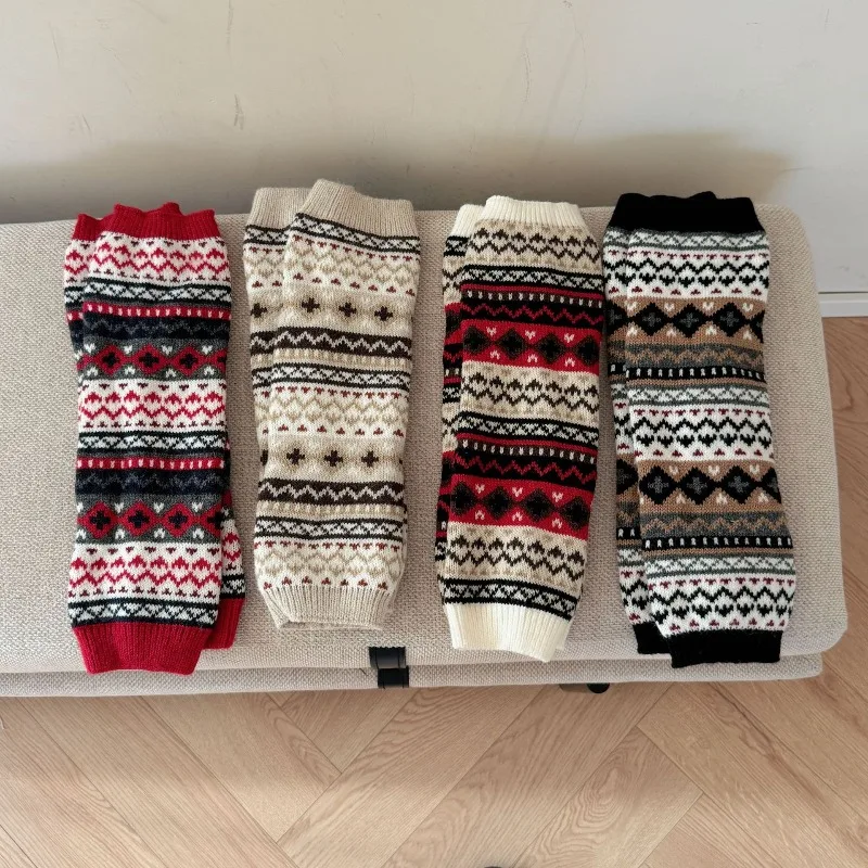 

Thickened Mid-calf Christmas Red Knitted Sock Covers College Style Artistic Ethnic Pattern Women's Youth Autumn Winter Socks