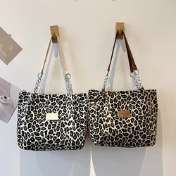 New Fashion Tote Bags Shopping and Travel Canvas Bags New Women Popular Handbags Large Capacity Leopard Shoulder Bags ﻿