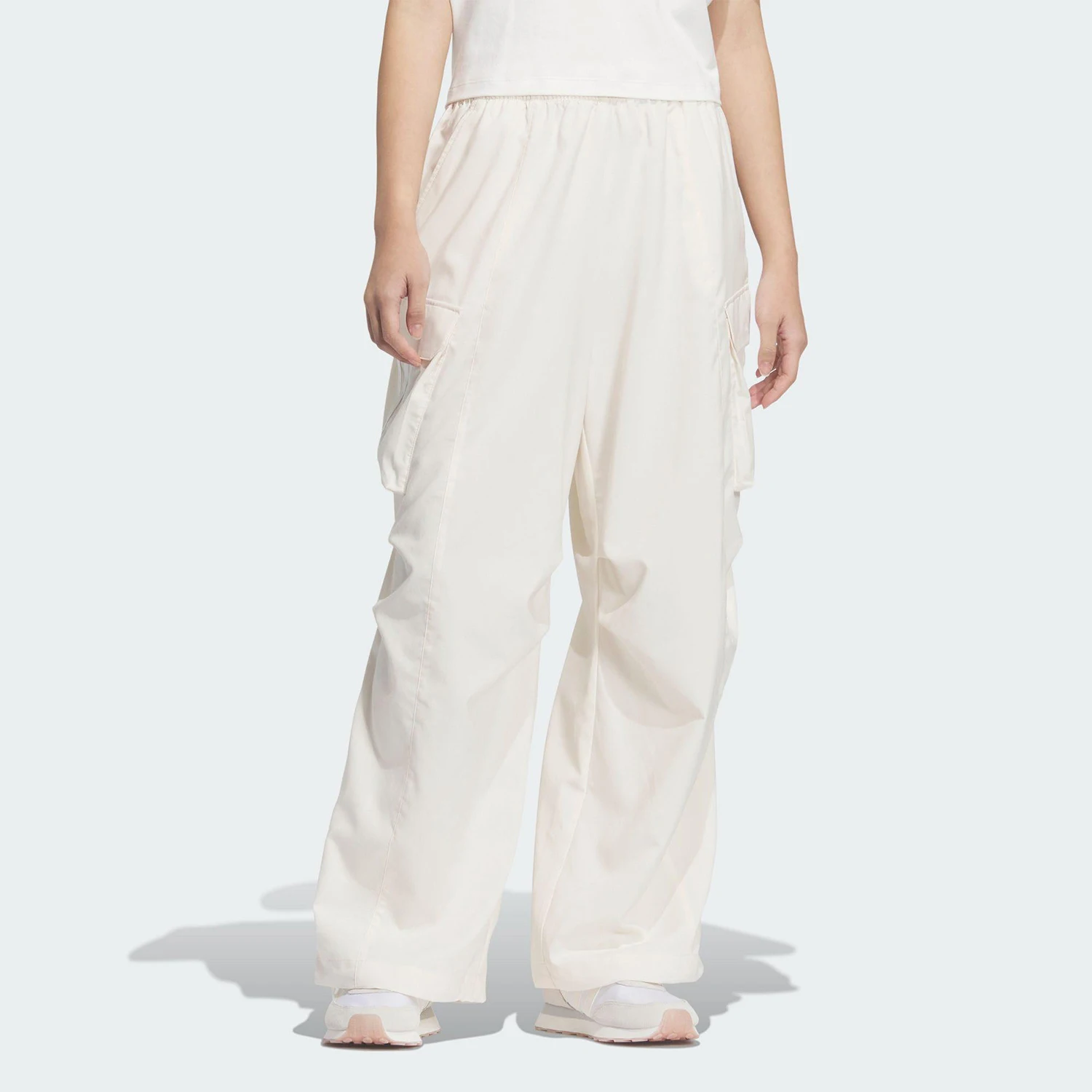 

Adidas оригинальные 2025 новые женские тканые повседневные уличные брюки JZ2334