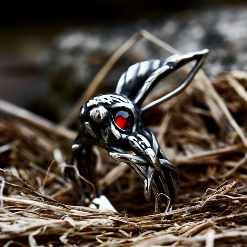 2022 new Steel Soldier Wholesale Unique Animal Jewelry Retro Punk Fashion Big Ear Carrot Shape Rabbit Ring For Women