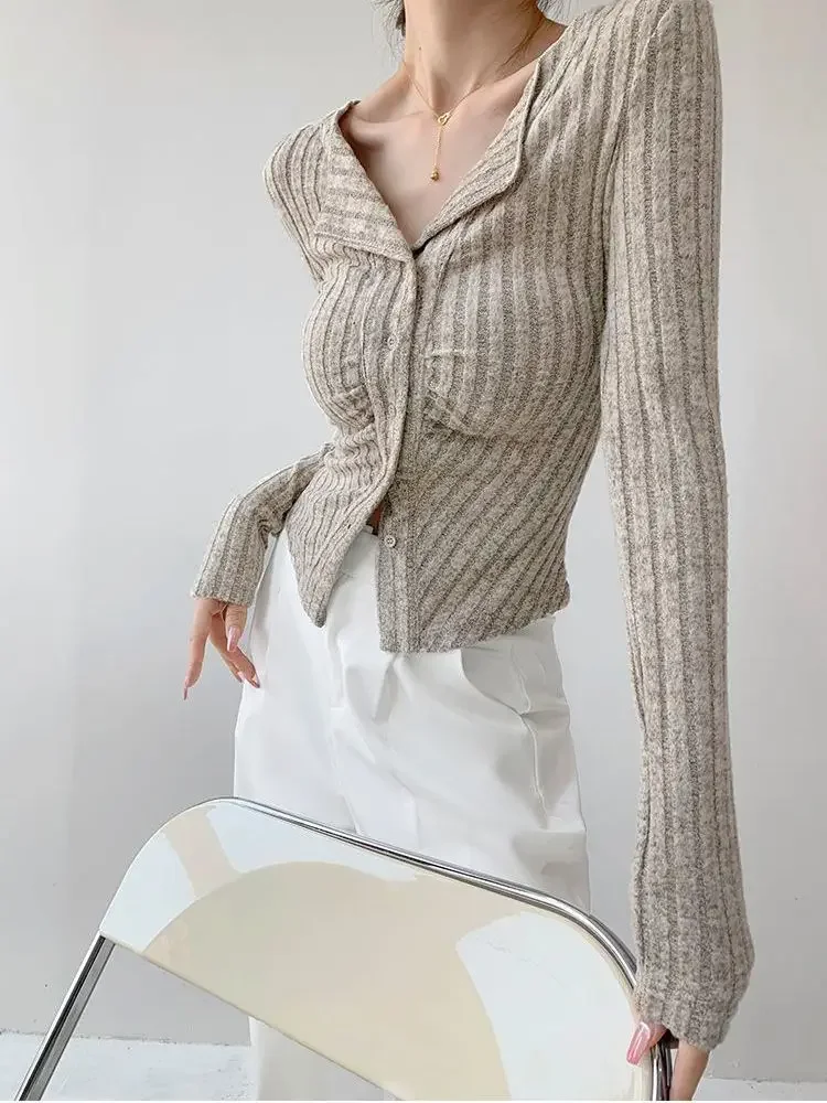 الكورية سترة متماسكة النساء Y2k الملابس الخامس التلبيب كم طويل محبوك البلوز طوق سترة معطف خمر سليم الجرافيك تي شيرت #2