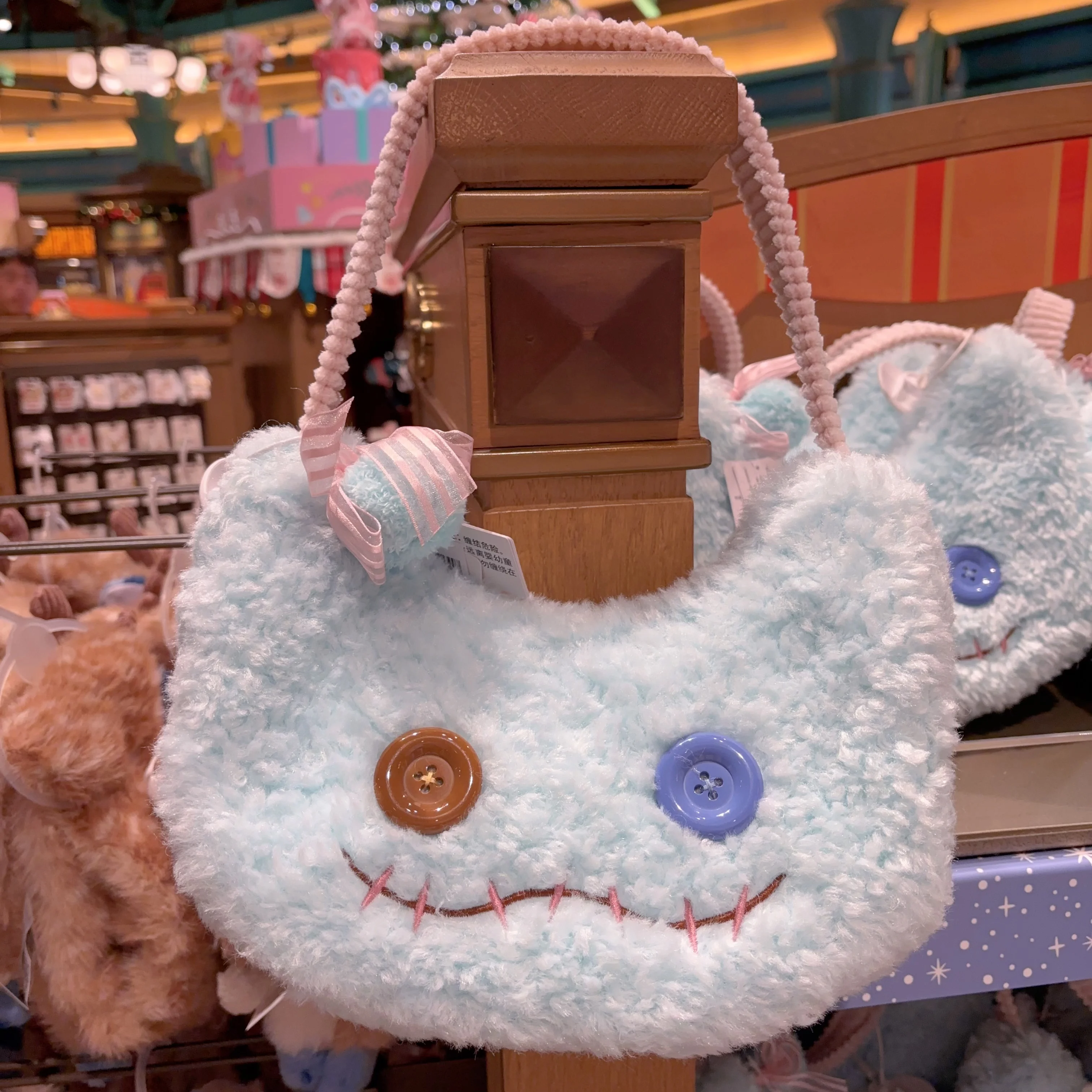 Disney 2025 Winter Stitch And Friends Series Little Gold Handbag Festival Gift For Friends And Girls