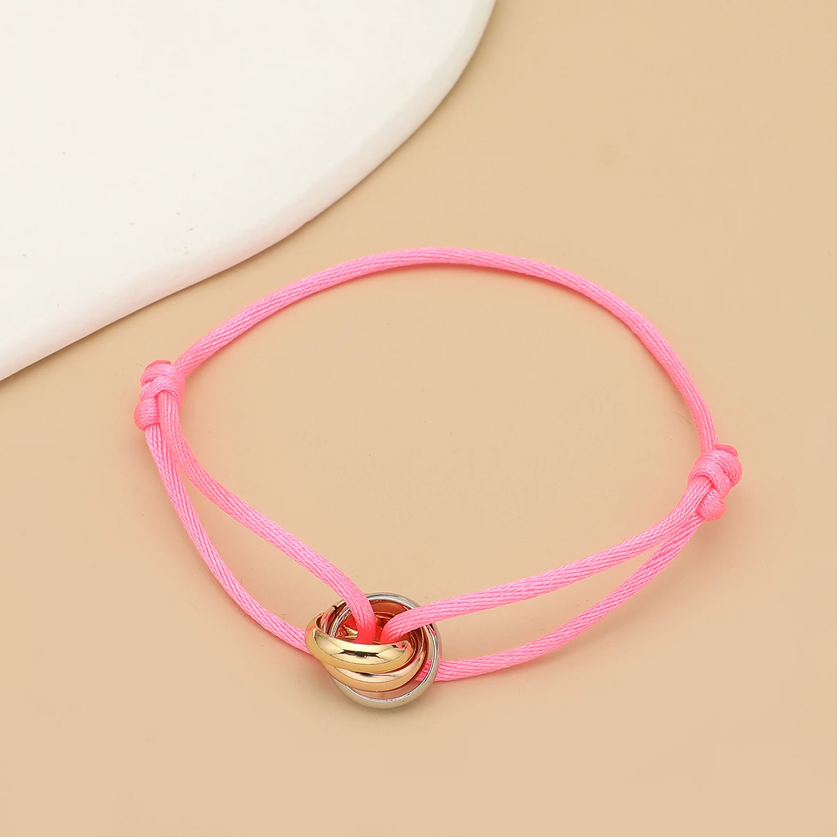 2026 Trendiges Armband 3-Farben-Metallschnalle Handkette Verstellbar für Damen und Herren Schwarzes Seilarmband für Damen Schmuck Partygeschenke – Detail 6