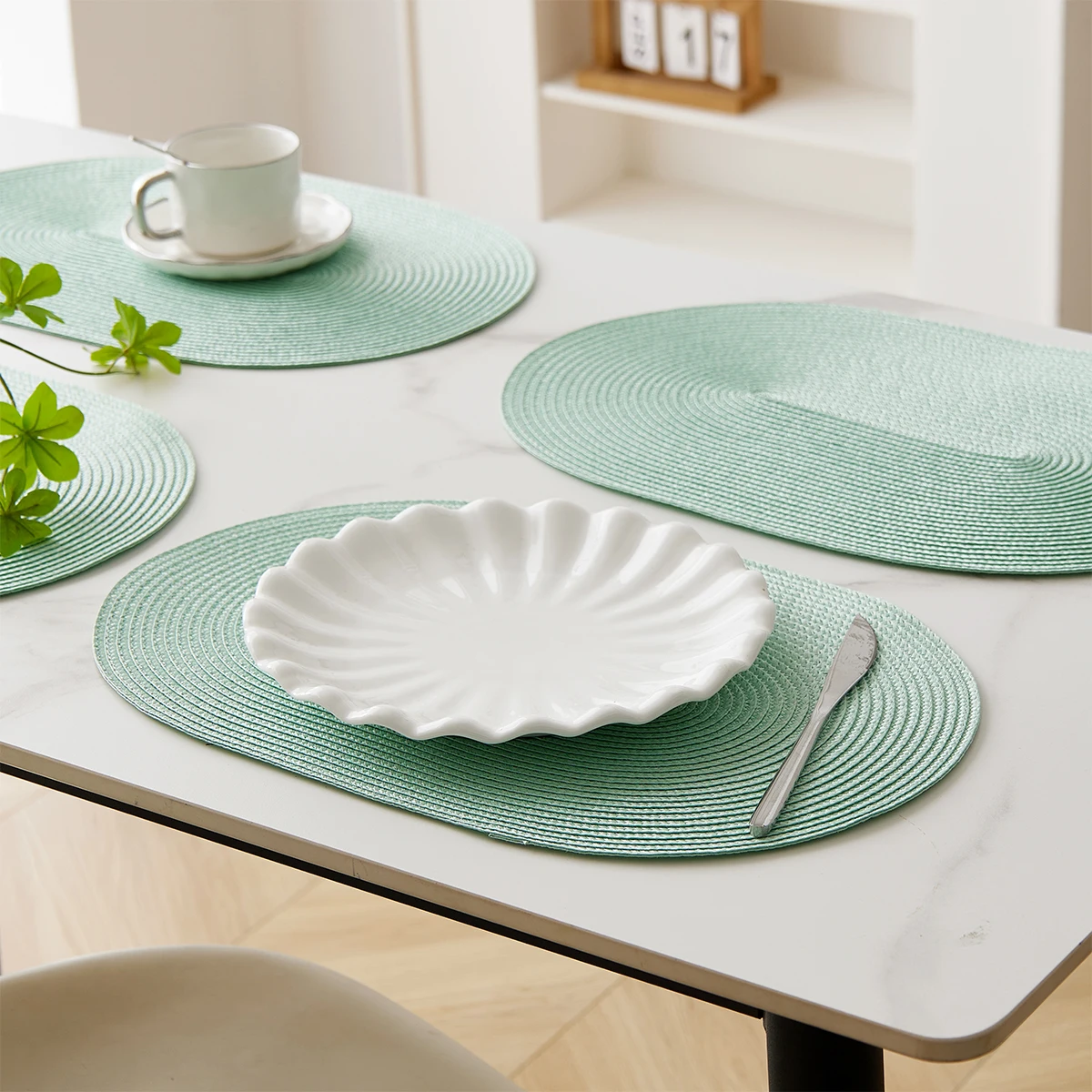 Spring Placemats Set of 4,Heat resistant pad,Place Mat Washable Table Mats for Kitchen Dining Table Non-Slip Place mats