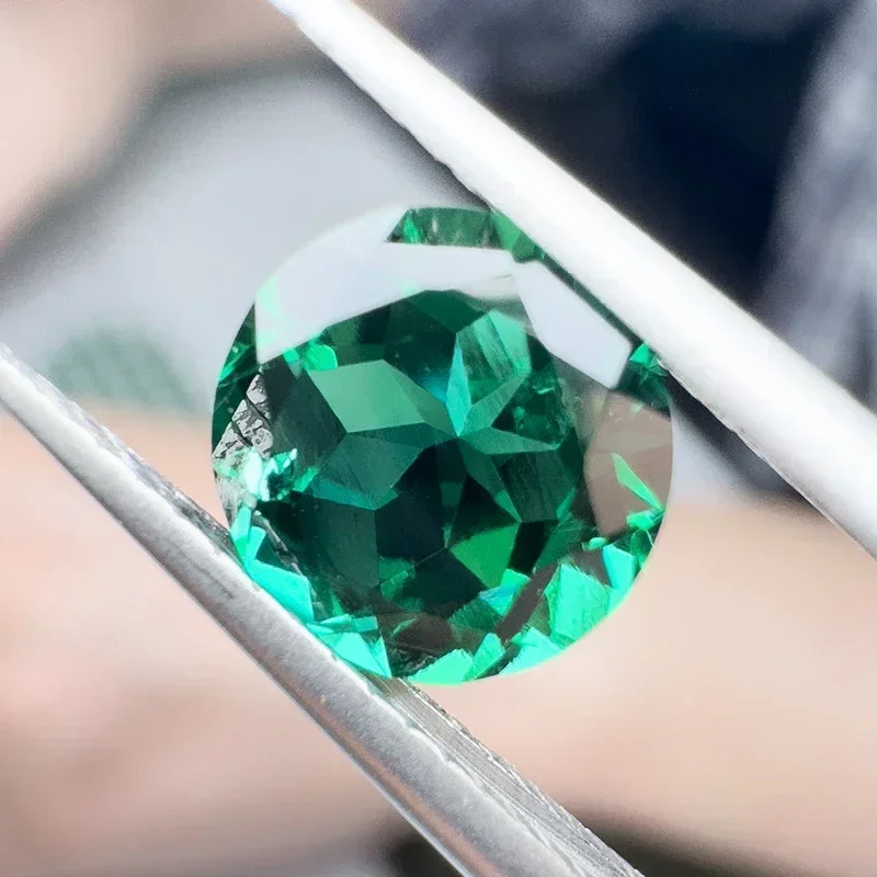 Lab Grow zomian Emeralds potongan bulat hidrotermal pemotongan tangan dengan retak ekstrusi di dalam sertifikat AGL dapat dipilih