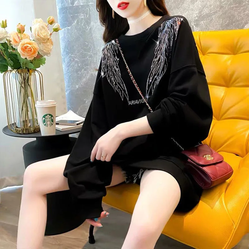 Rhinestone Wing Chic Black Korean Streetwear Oversized Female Sweatshirt Casual O Neck Long Sleeve Pullovers Tops Women Clothing