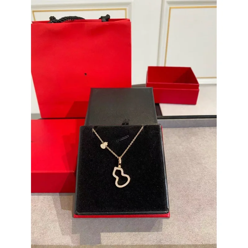 

2026 Sakura French Gold-Plated Fritillary Gourd Necklace Double Gourd Pendant Fashion Temperament With Collarbone Chain