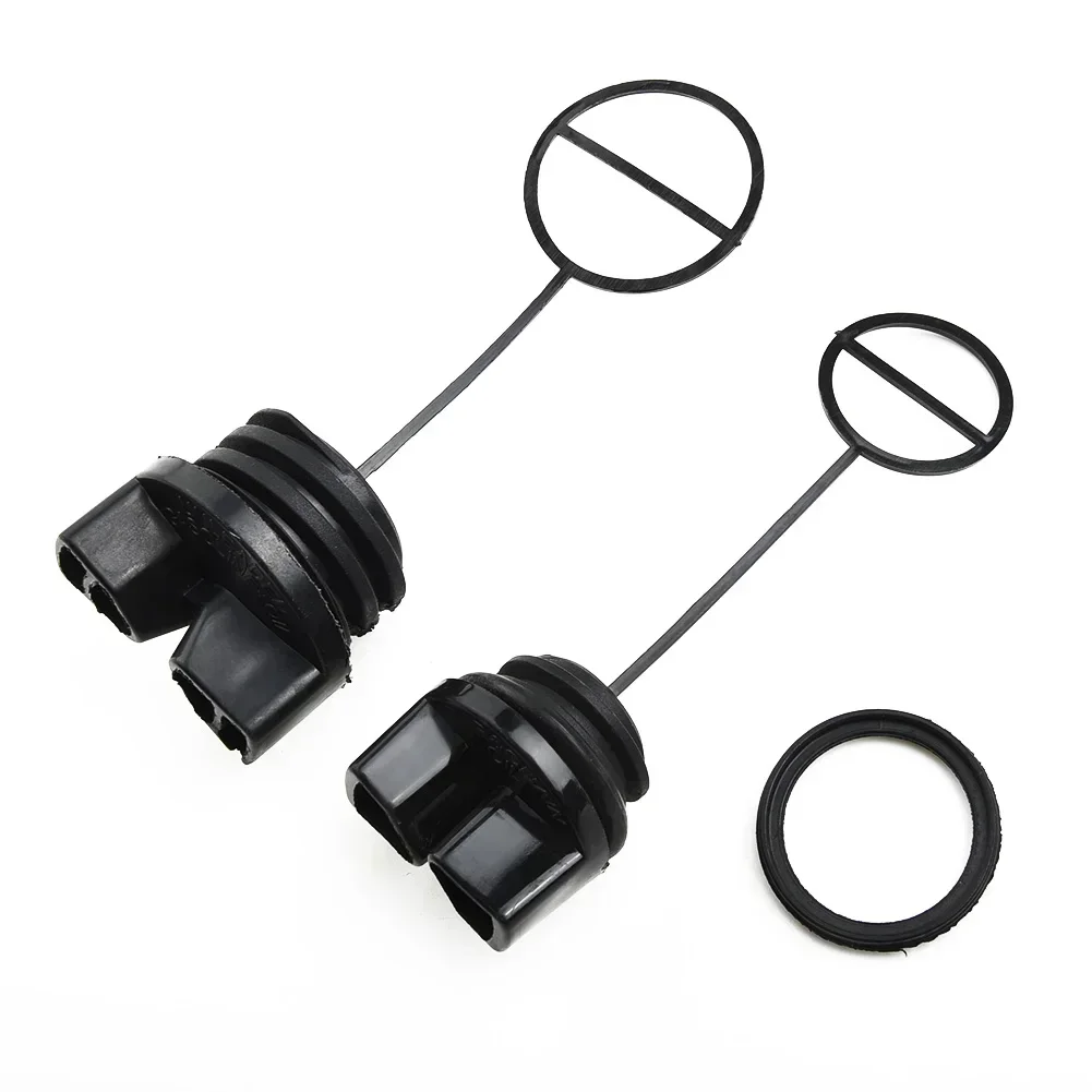 

2pcs Fuel Tank Covers for McCulloch Chainsaws For 335 338 436 438 440 441 For 442 with OEM Numbers 577858501 530057236