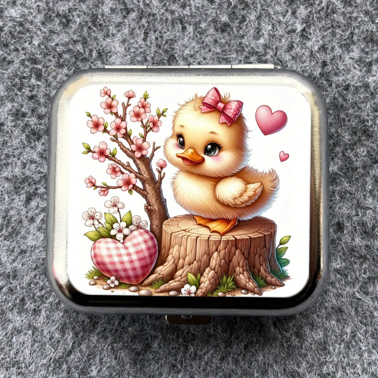 Portable Mini Metal Ashtray with Cute Duck Design - Perfect Gift for Car Enthusiasts, Fashionable Smoking Accessories