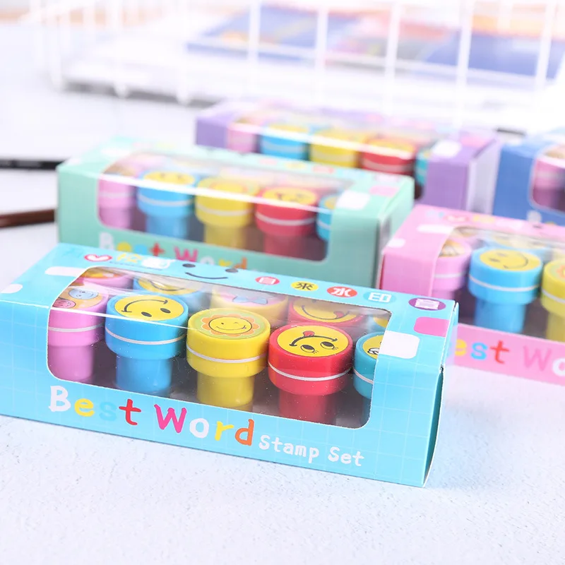 10Pcs/Set 1 Box Smiling Face Cartoon Seal Assorted Stamps for Kids Self-Ink Cartoon Stamps Party Favor Children Treasure Box