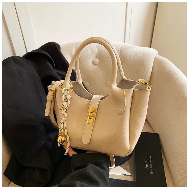 

Chic And Elegant Designer Diaper Bag For Women Luxury Leather Tote Large Capacity Stylish Crossbody Shoulder Bag Versatile
