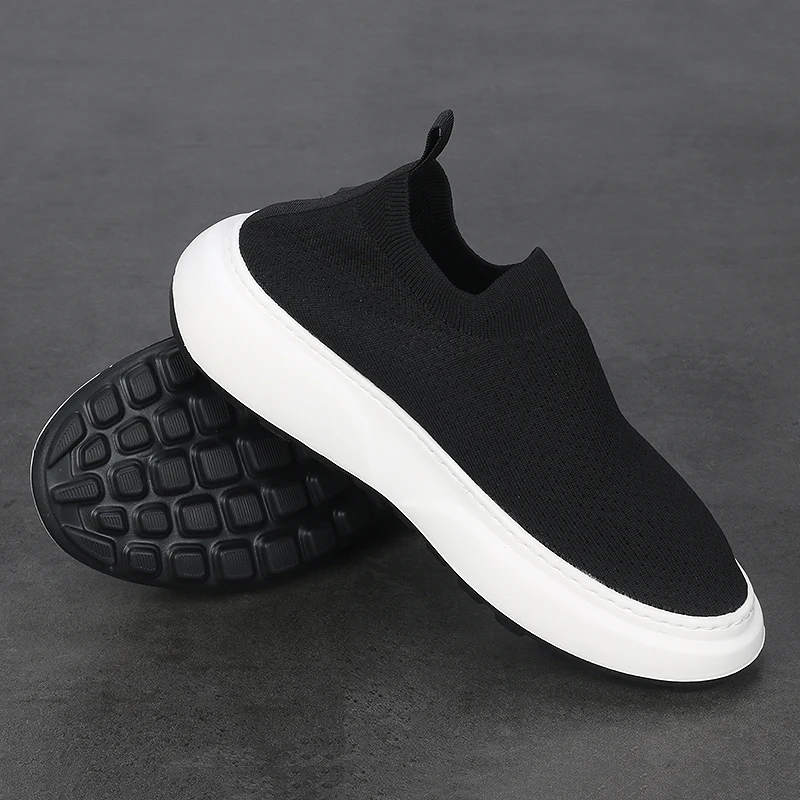 Korean Version of Casual Thick Sole Breathable Mesh Cloth Shoes Fashion Low-top Black Simple Comfortable Men\'s Casual Shoes