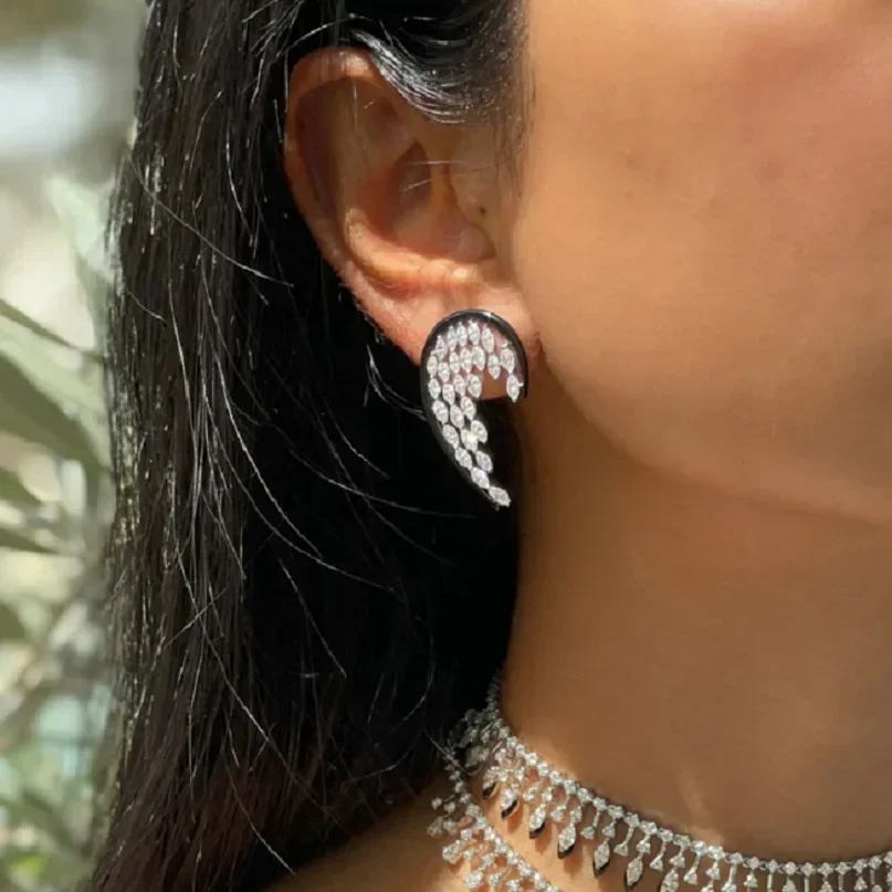Red White Black Enamel Bezel Heart Shaped Women Stud Earring Iced Out Bling Sparking Marquise 5A Cubic Zirconia Paved Jewelry