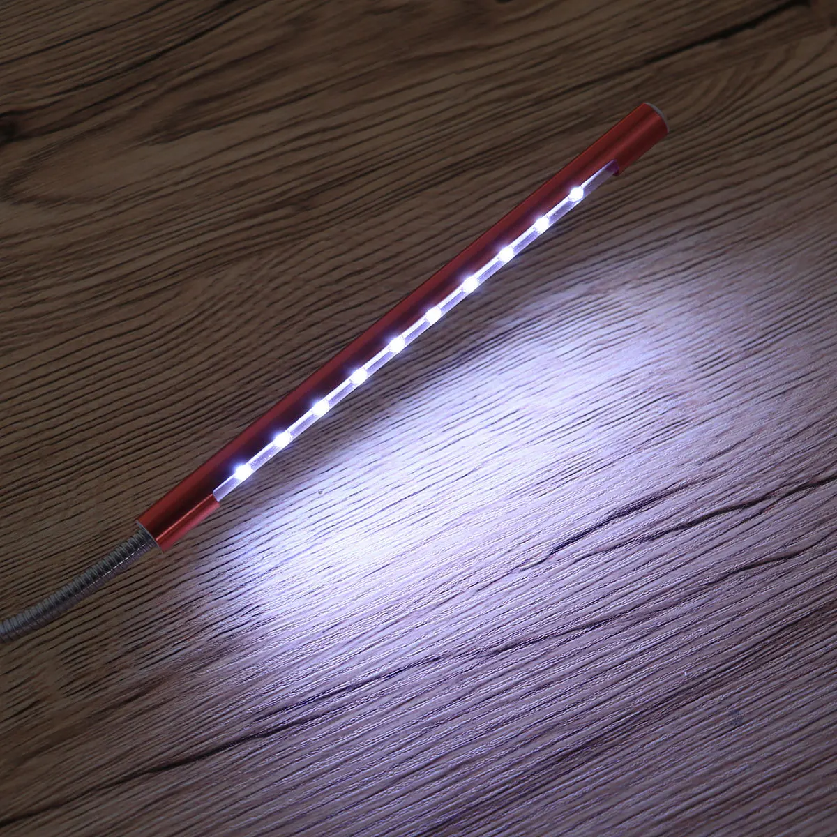 10 مصابيح LED USB قابلة للتعديل معقوفة للكمبيوتر المحمول والمكتب والسرير المحمول الموفر للطاقة وصديقة للعين باللون الأسود